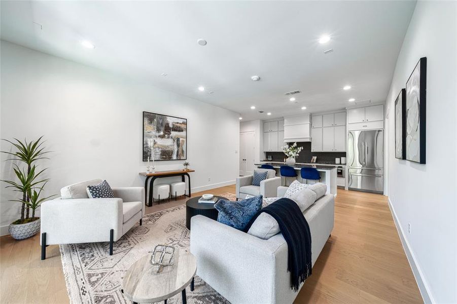 Furnished interior view inside a new home in , Dallas (Image 5).