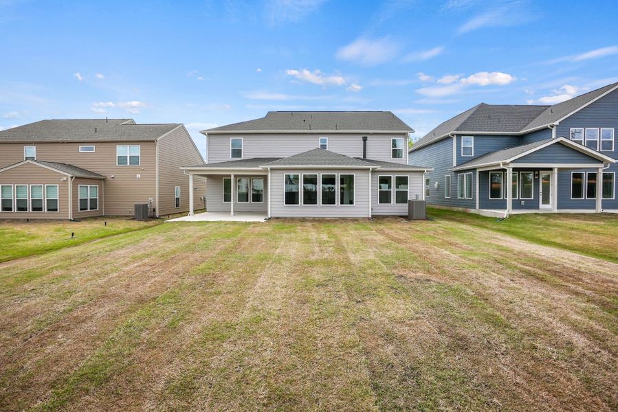 Representative exterior details of a home built from the Montadale by Pulte Homes in Parkside Crossing, Charlotte (Image 32). Representative exterior details of a home built from the Montadale by Pulte Homes in Parkside Crossing, Charlotte (Image 32).