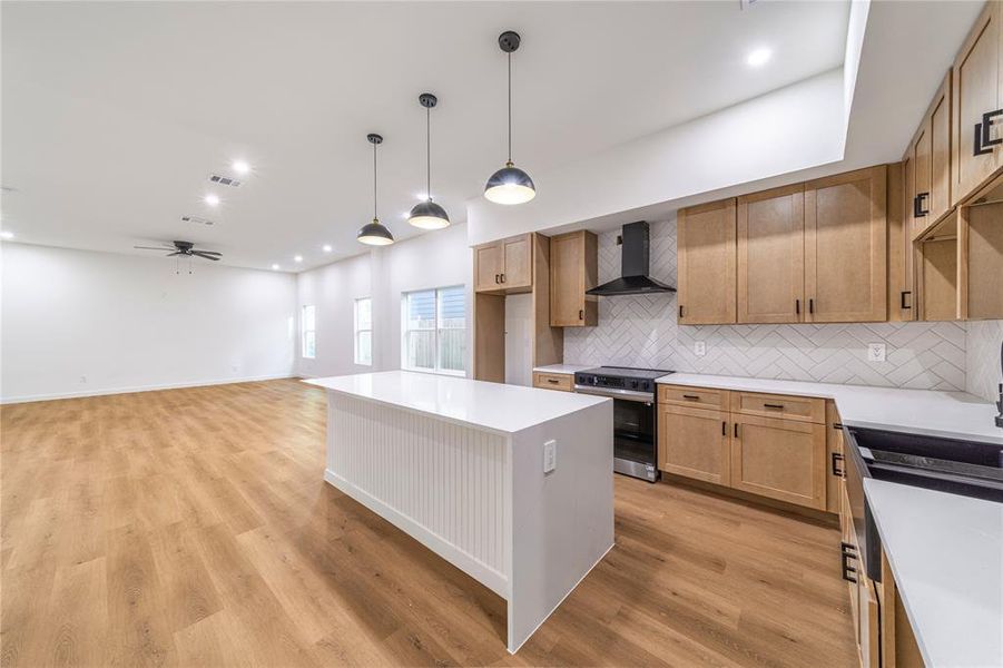 Furnished interior view inside a new home in , Dallas (Image 5).