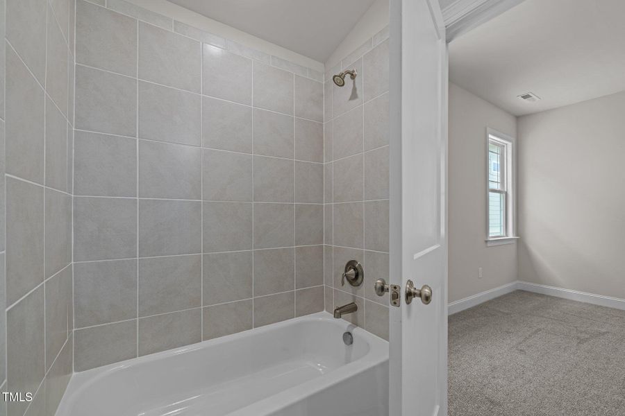 36-web-or-mls-5Z8A4135 36-web-or-mls-5Z8A4135