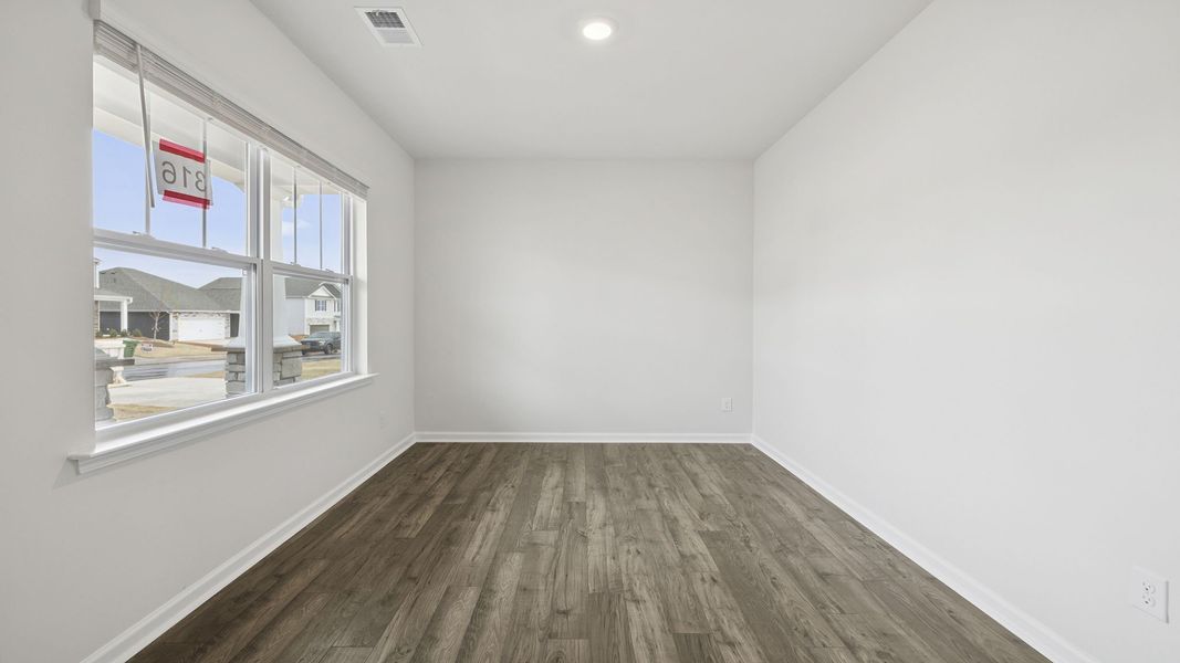 Spacious, unfurnished interior of a new home in Spring Ridge, Anderson (Image 15).