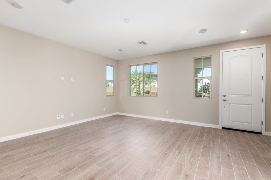 Spacious, unfurnished interior of a new home in Solvida at Estrella, Goodyear (Image 13).