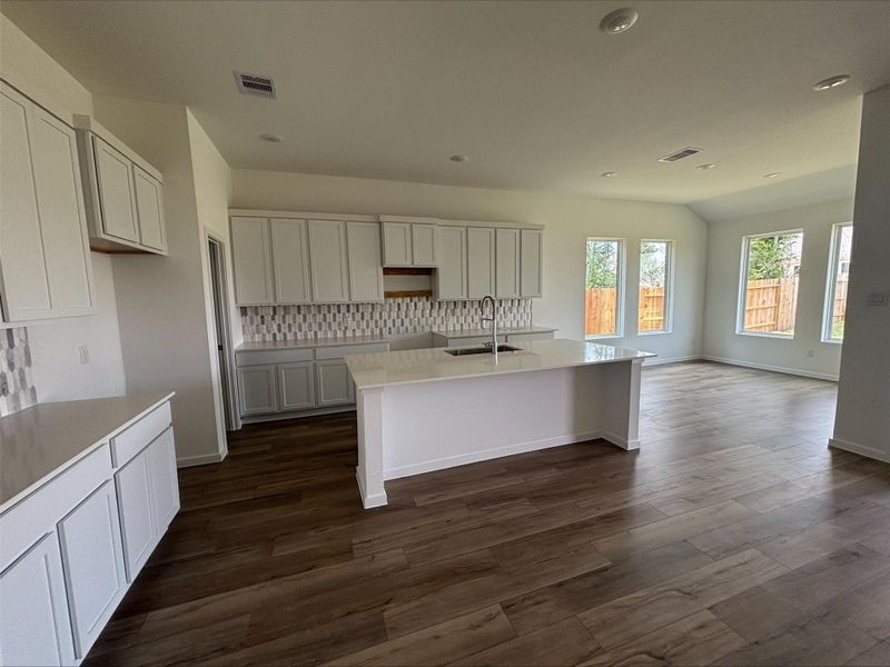 *This photo is a representation. Not actual homesite.* *This photo is a representation. Not actual homesite.*