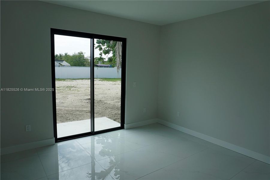Spacious, unfurnished interior of a new home in , Miami (Image 13).