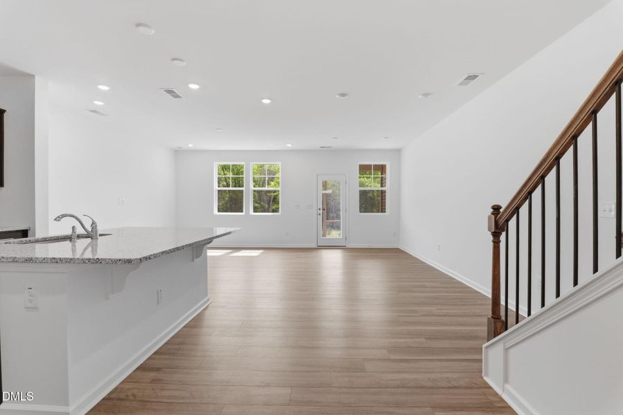 SUN_EverleeTownhomes_Pic_CarsonII-9