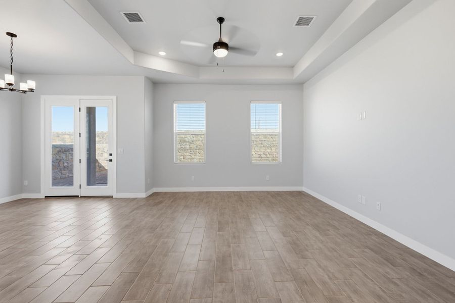 Spacious, unfurnished interior of a new home in Emerald Estates, El Paso (Image 18).