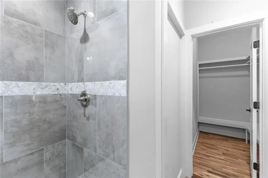 Furnished interior view inside a new home in , Lawrenceville (Image 7).