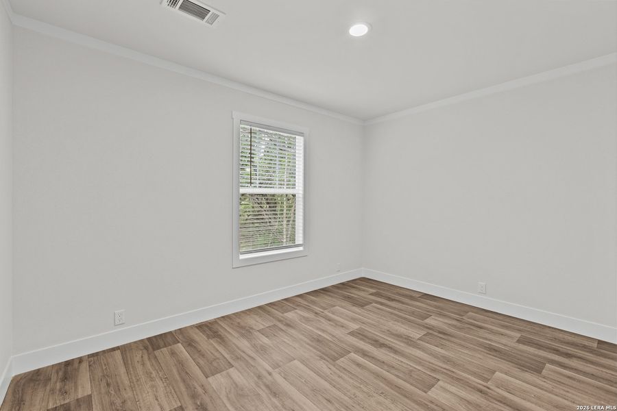 Spacious, unfurnished interior of a new home in , Devine (Image 10).