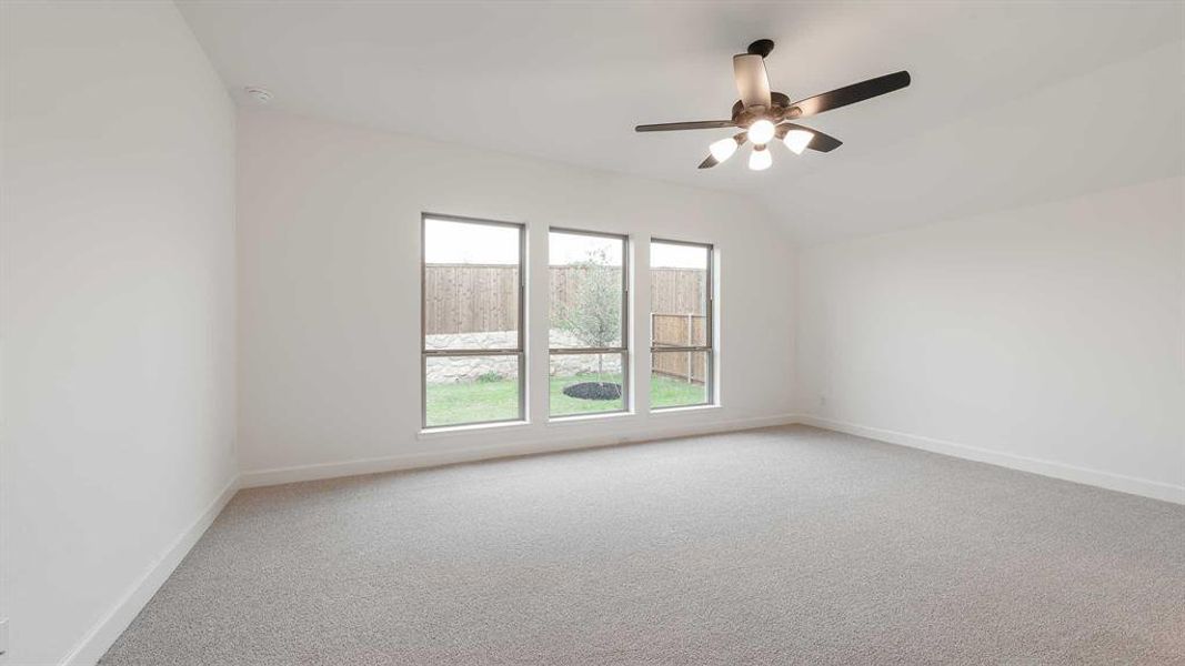 Spacious, unfurnished interior of a new home in The Heights at Uptown Celina, Celina (Image 14).