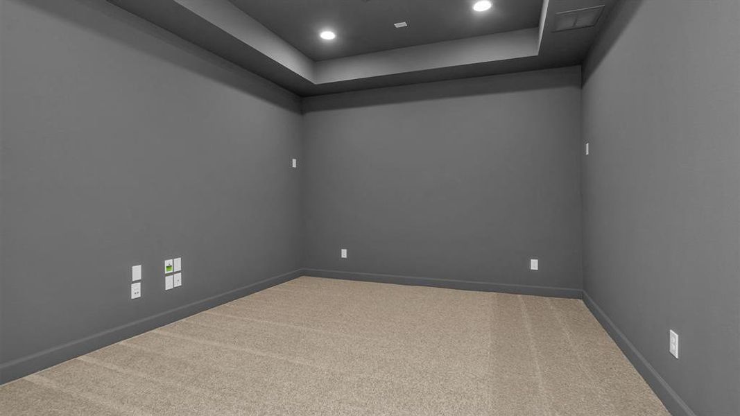 Spacious, unfurnished interior of a new home in Valencia 70', Manvel (Image 14).