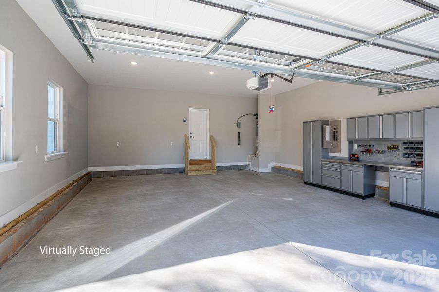 Spacious, unfurnished interior of a new home in , Denver (Image 34).