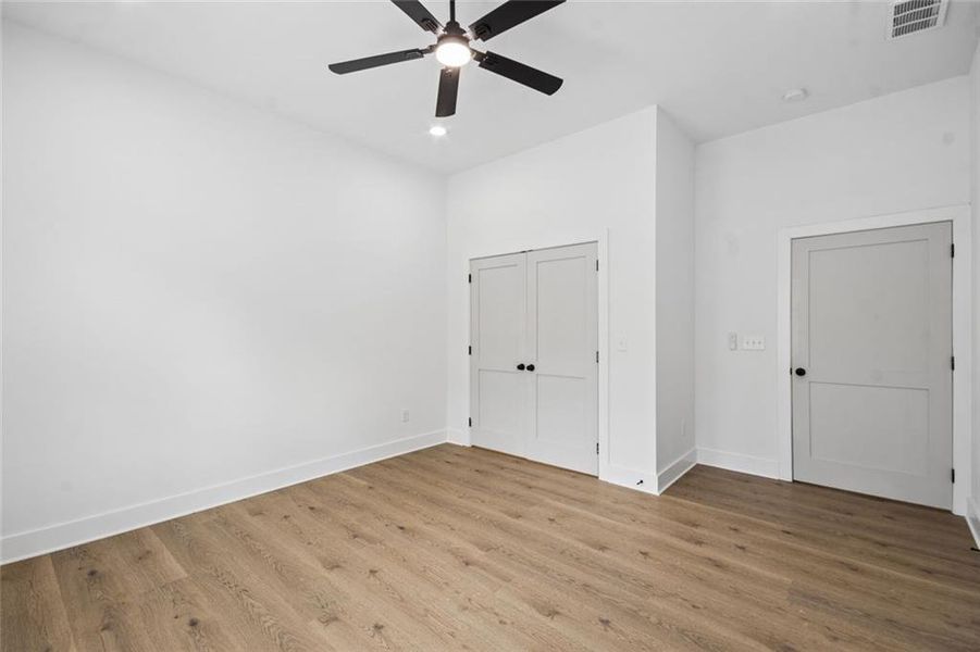 Spacious, unfurnished interior of a new home in , Atlanta (Image 33).