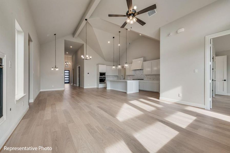 Representative unfurnished interior of a home built from the Grand Falls by Grand Homes in Dominion of Pleasant Valley, Wylie (Image 14).