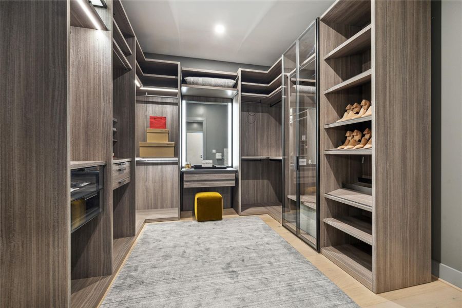 Primary custom closet Be Design and Molteni & C.