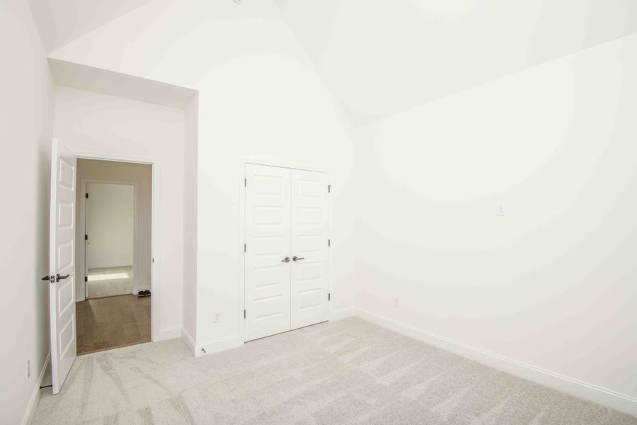 *Photo of example home. Selections and Finishes May Vary.*