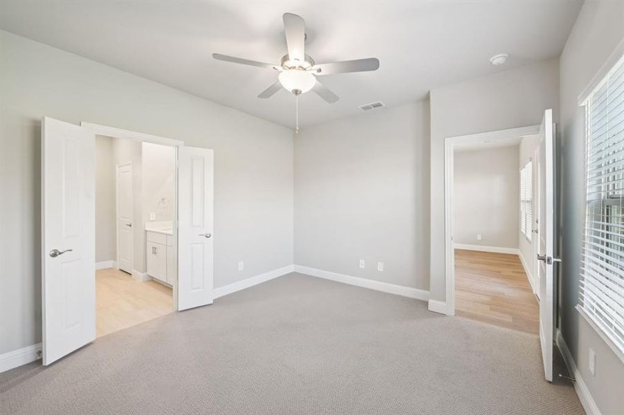 Spacious, unfurnished interior of a new home in Simpson Crossing - Spring Series, McKinney (Image 33).