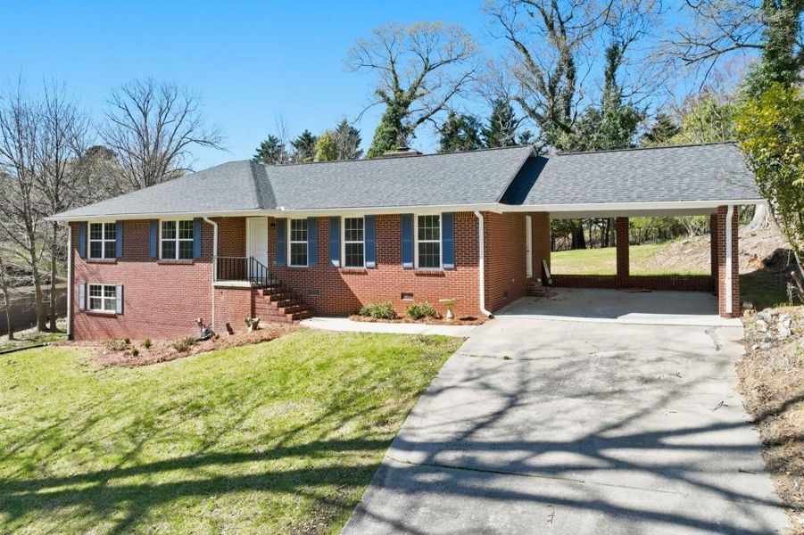Exterior details and patio area of a home in , Gainesville (Image 15). Exterior details and patio area of a home in , Gainesville (Image 15).