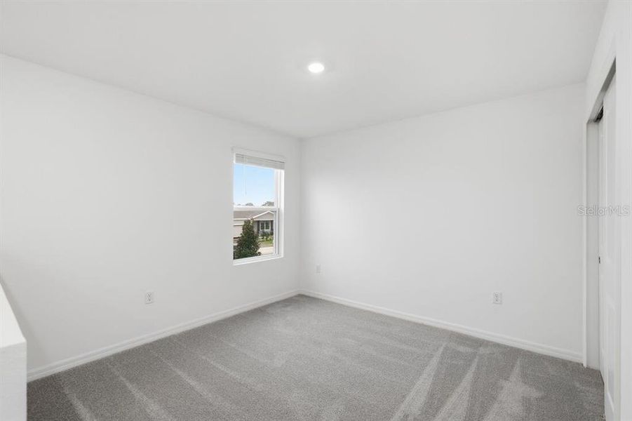 Spacious, unfurnished interior of a new home in Waterstone, Groveland (Image 25).