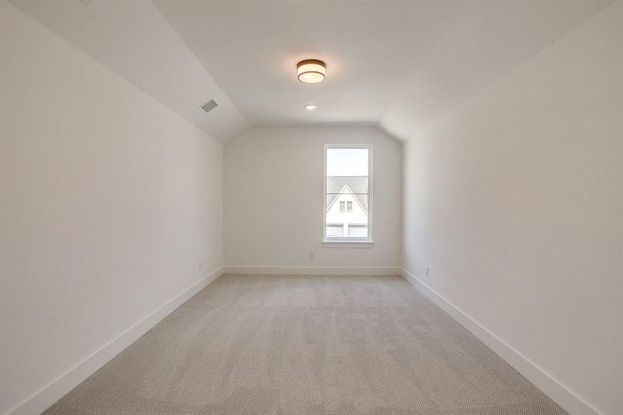 Spacious, unfurnished interior of a new home in St. Joseph Estates, North Richland Hills (Image 23).