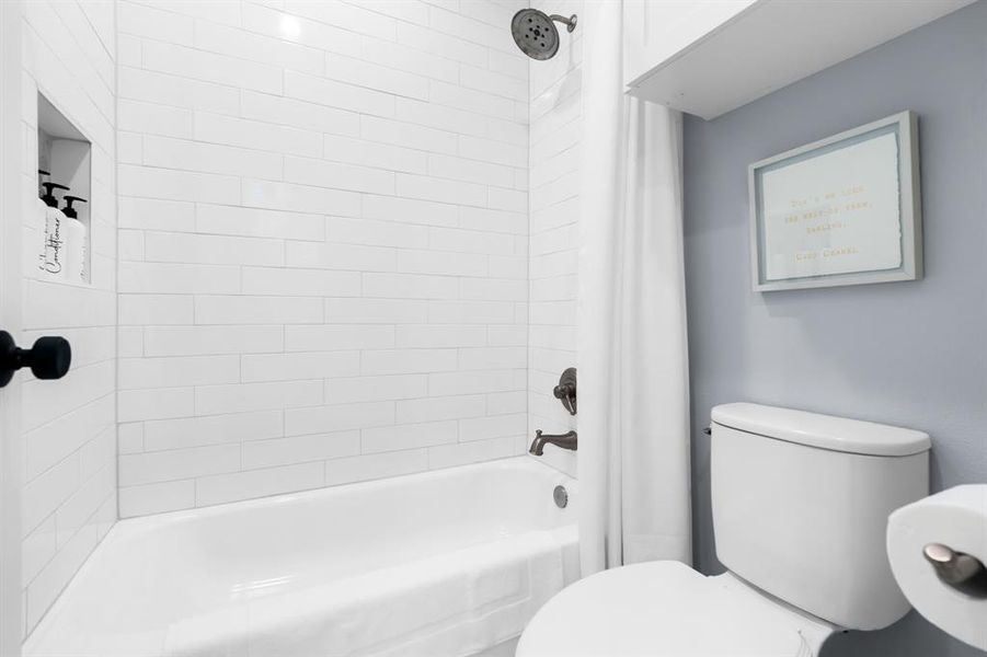 Furnished interior view inside a new home in , Waco (Image 15).