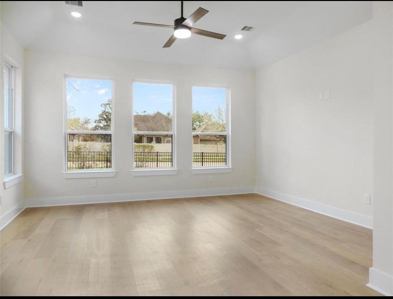 Picture of another Office/Study Built by Montoya's Home Builders LLC Picture of another Office/Study Built by Montoya's Home Builders LLC