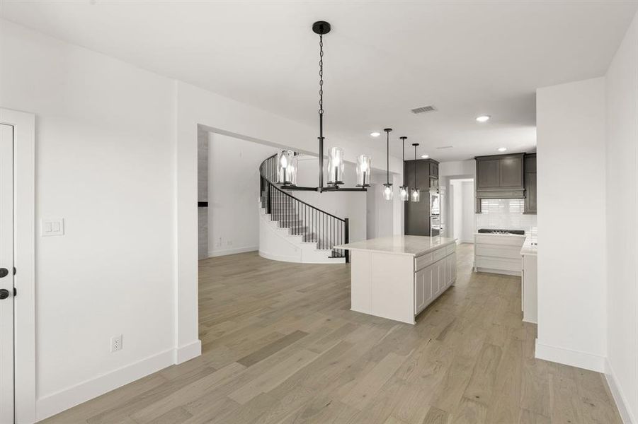 Furnished interior view inside a new home in Inspiration, Lucas (Image 17).