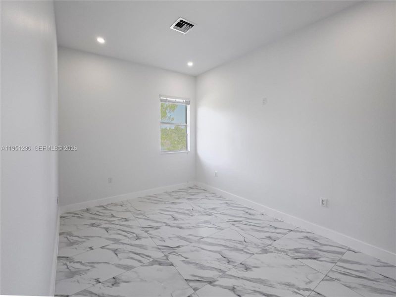 Spacious, unfurnished interior of a new home in , Port St. Lucie (Image 50).