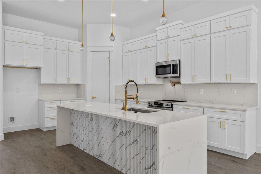 Furnished interior view inside a new home in , Bastrop (Image 10).