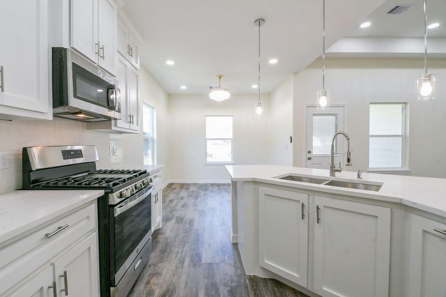 Furnished interior view inside a new home in , Galena Park (Image 8).