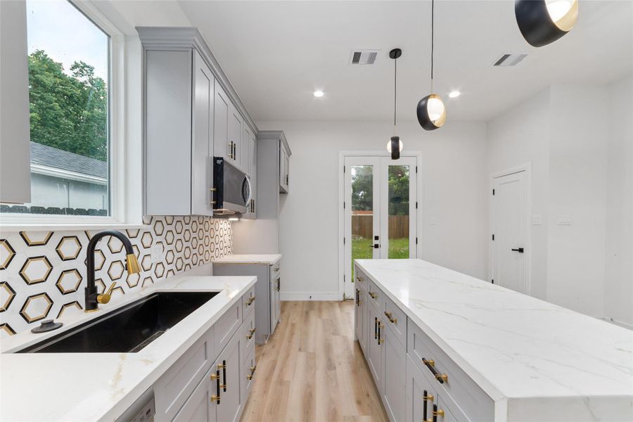 Furnished interior view inside a new home in , Houston (Image 5). Furnished interior view inside a new home in , Houston (Image 5).