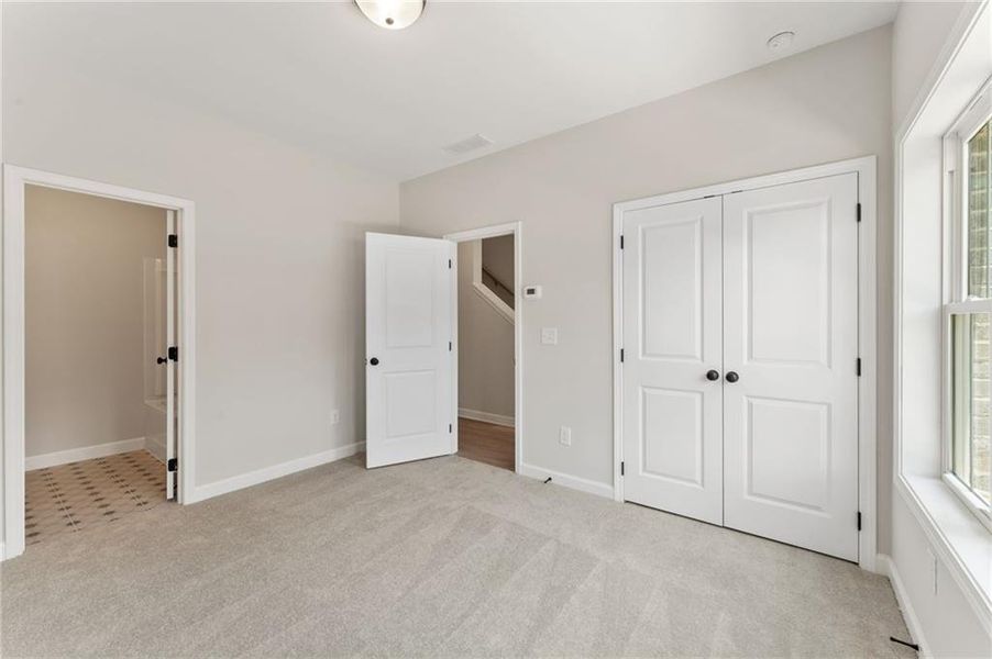 Spacious, unfurnished interior of a new home in East Park Village, Kennesaw (Image 19). Spacious, unfurnished interior of a new home in East Park Village, Kennesaw (Image 19).