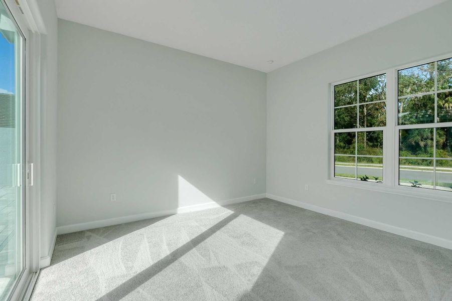 Spacious, unfurnished interior of a new home in Toscana, Palm Coast (Image 24).