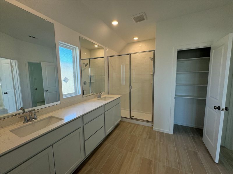 Pics are not of actual home. They are a representative of a home of the same floor plan Pics are not of actual home. They are a representative of a home of the same floor plan