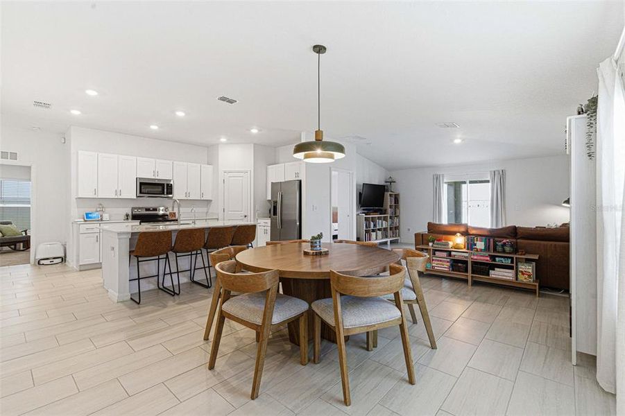 Furnished interior view inside a new home in North Park Isle, Plant City (Image 8).