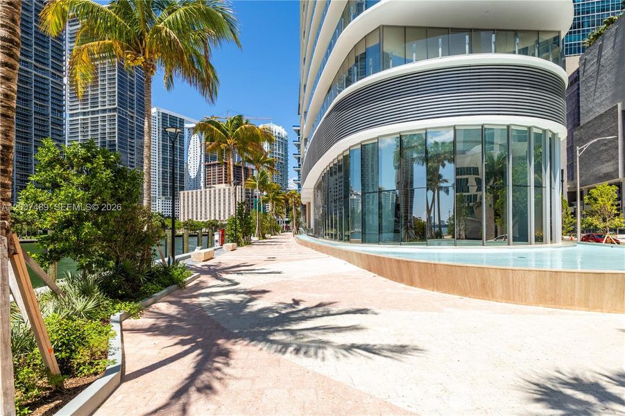 Condo located in Miami, FL showcasing its design and architecture (Image 26). Condo located in Miami, FL showcasing its design and architecture (Image 26).