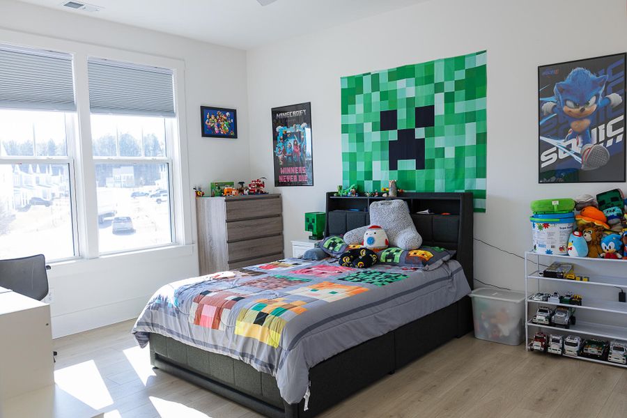 Furnished interior view inside a new home in , Ravenel (Image 58).