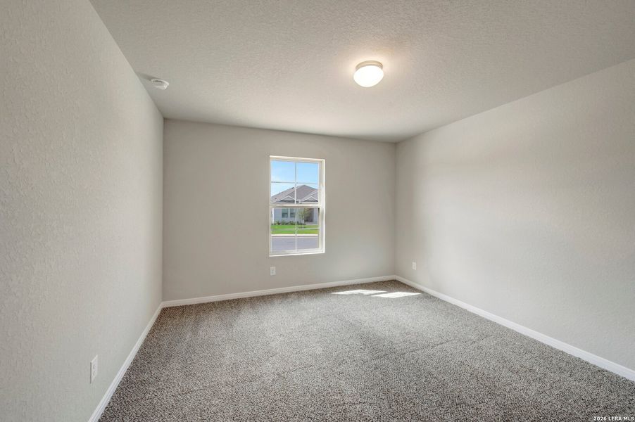 Spacious, unfurnished interior of a new home in Greenspoint Heights, Seguin (Image 34).