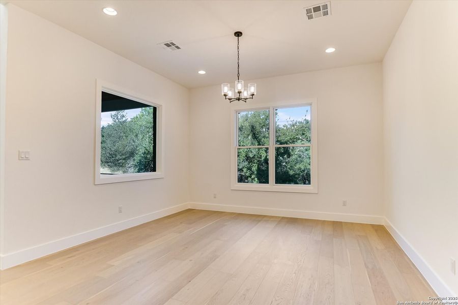 Spacious, unfurnished interior of a new home in , Horseshoe Bay (Image 31).