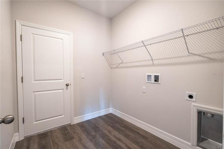 Spacious, unfurnished interior of a new home in , Tavares (Image 20).