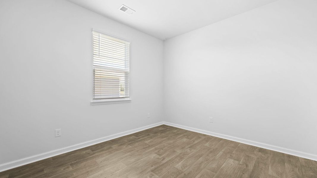 Spacious, unfurnished interior of a new home in The Ranch, Holly Hill (Image 12).