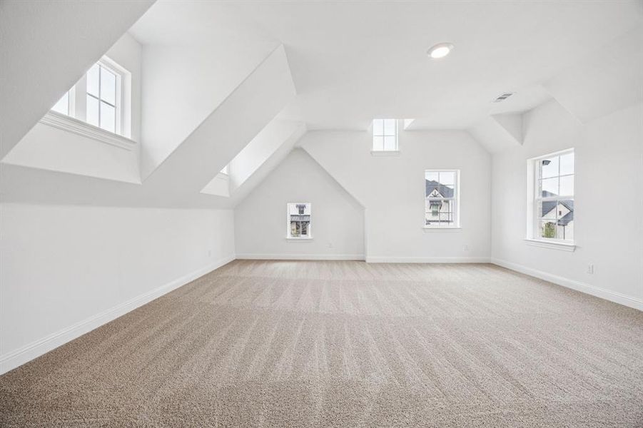 Spacious, unfurnished interior of a new home in Dominion of Pleasant Valley, Wylie (Image 20).