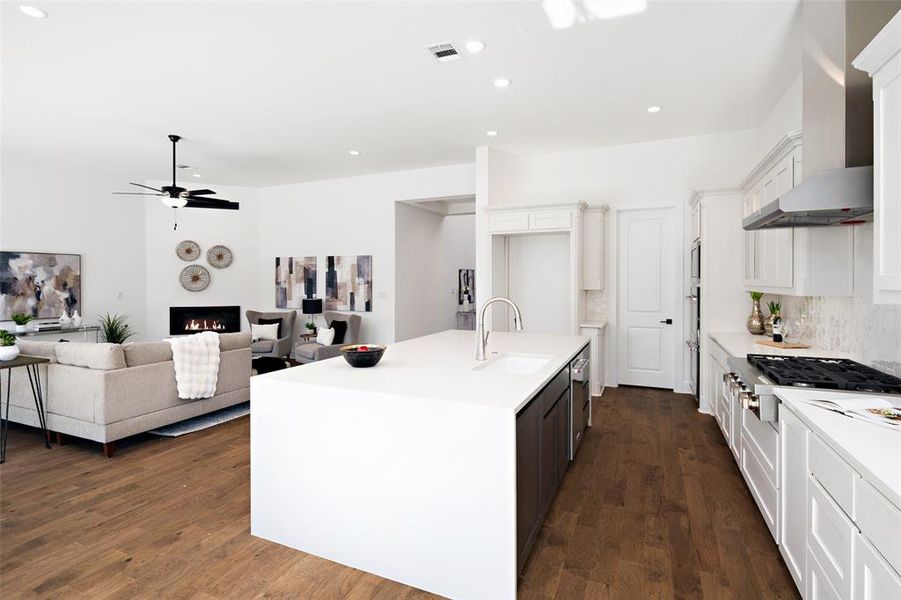 Furnished interior view inside a new home in , Frisco (Image 14).