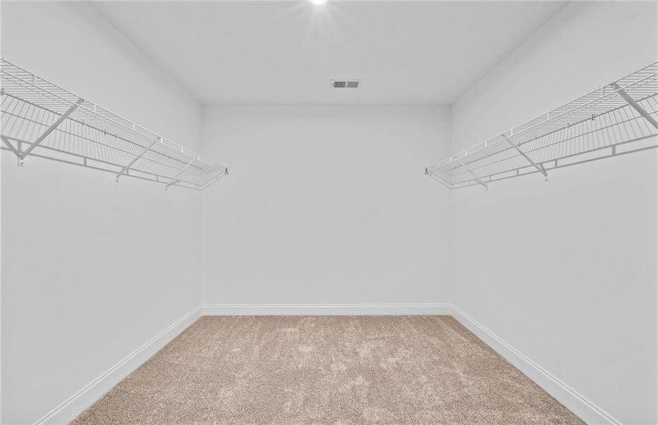 Spacious, unfurnished interior of a new home in Briar Creek, Atlanta (Image 18).