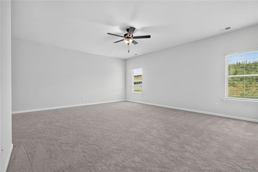 Spacious, unfurnished interior of a new home in Saddle Ridge, Calhoun (Image 35).