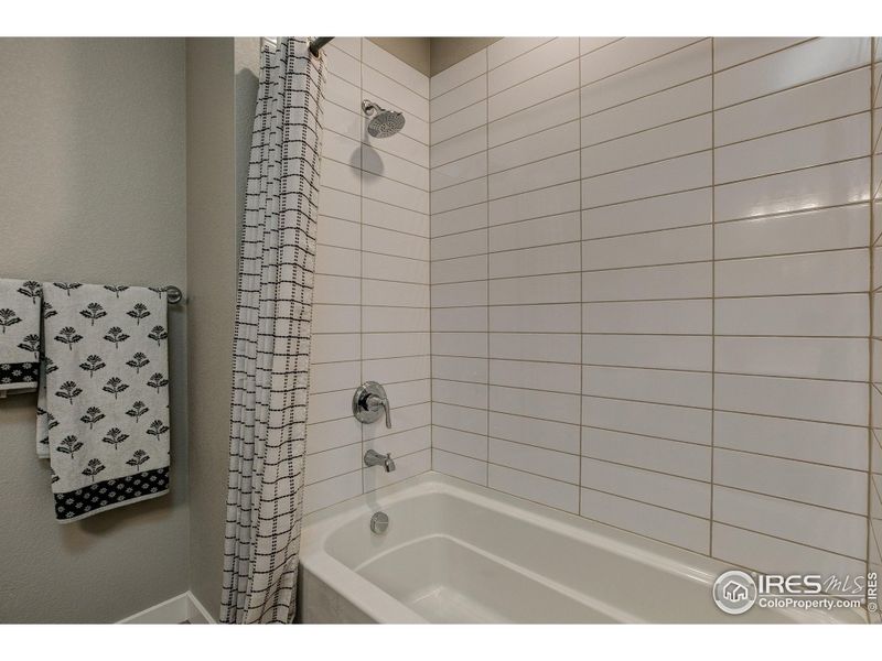 Furnished interior view inside a new home in The Lakes at Centerra - Discovery, Loveland (Image 18).
