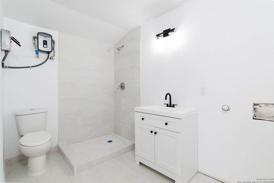 Furnished interior view inside a new home in , San Antonio (Image 12).