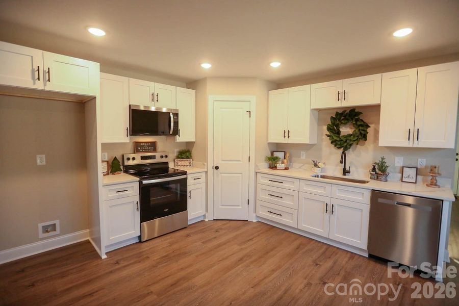 Furnished interior view inside a new home in , Kannapolis (Image 16).