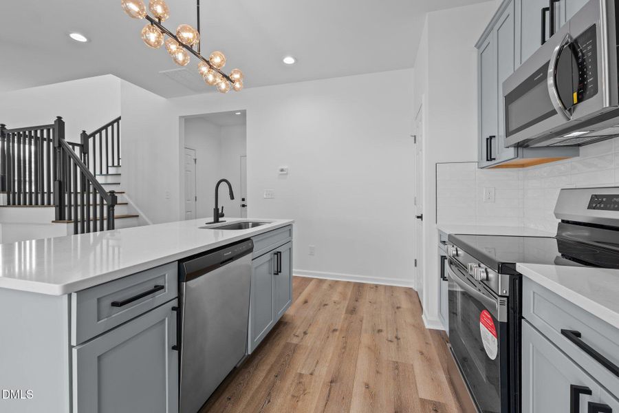 11-web-or-mls-_1237107