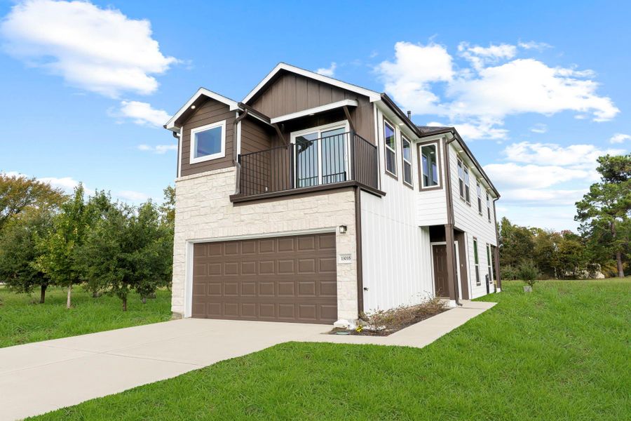 Here are just a few energies features this amazing home has to offer are:  Attic Vents, Ceiling Fans, Digital Program Thermostat, Energy Star Appliances, Energy Star/CFL/LED Lights, Energy Star/Reflective Roof, High-Efficiency HVAC, Insulated Doors, Insulated/Low-E windows, Radiant Attic Barrier, Tankless/On-Demand H2O Heater & more!