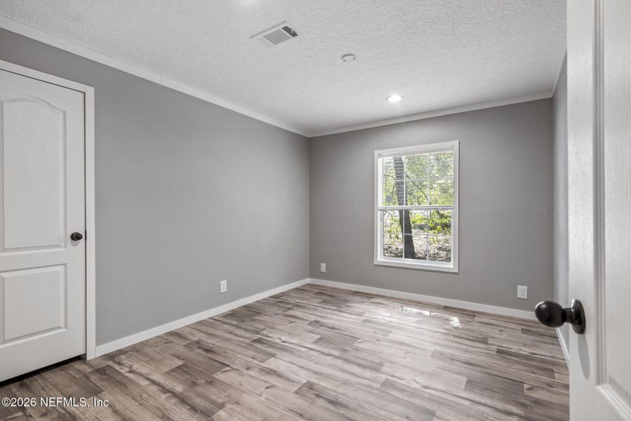 Spacious, unfurnished interior of a new home in , Keystone Heights (Image 39).